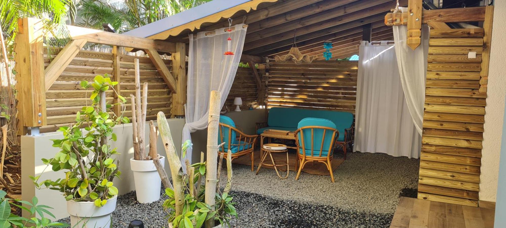 Gite Kaz A Topaze, Piscine, Jardin Tropical Sainte-Rose Exterior foto
