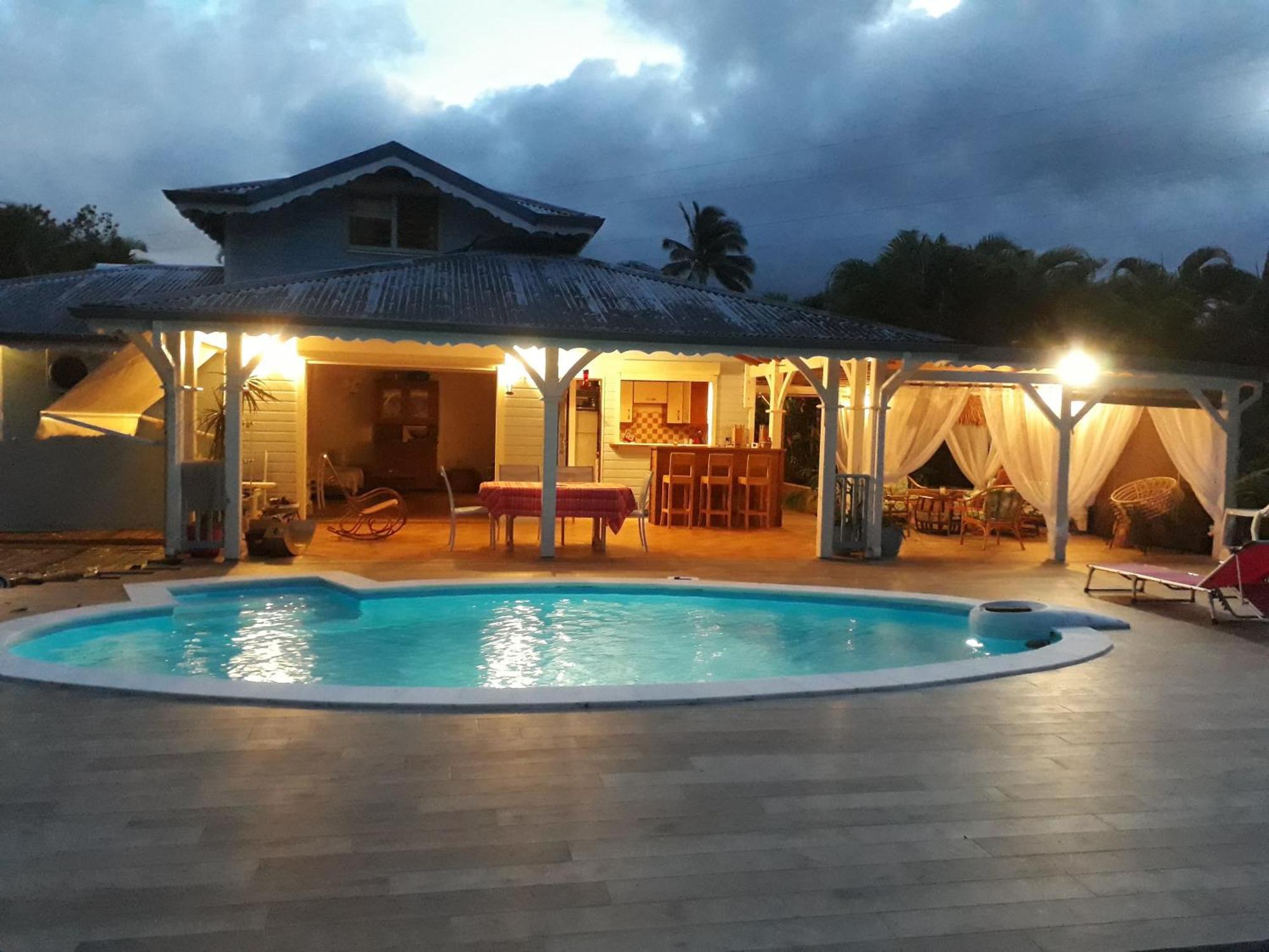 Gite Kaz A Topaze, Piscine, Jardin Tropical Sainte-Rose Exterior foto