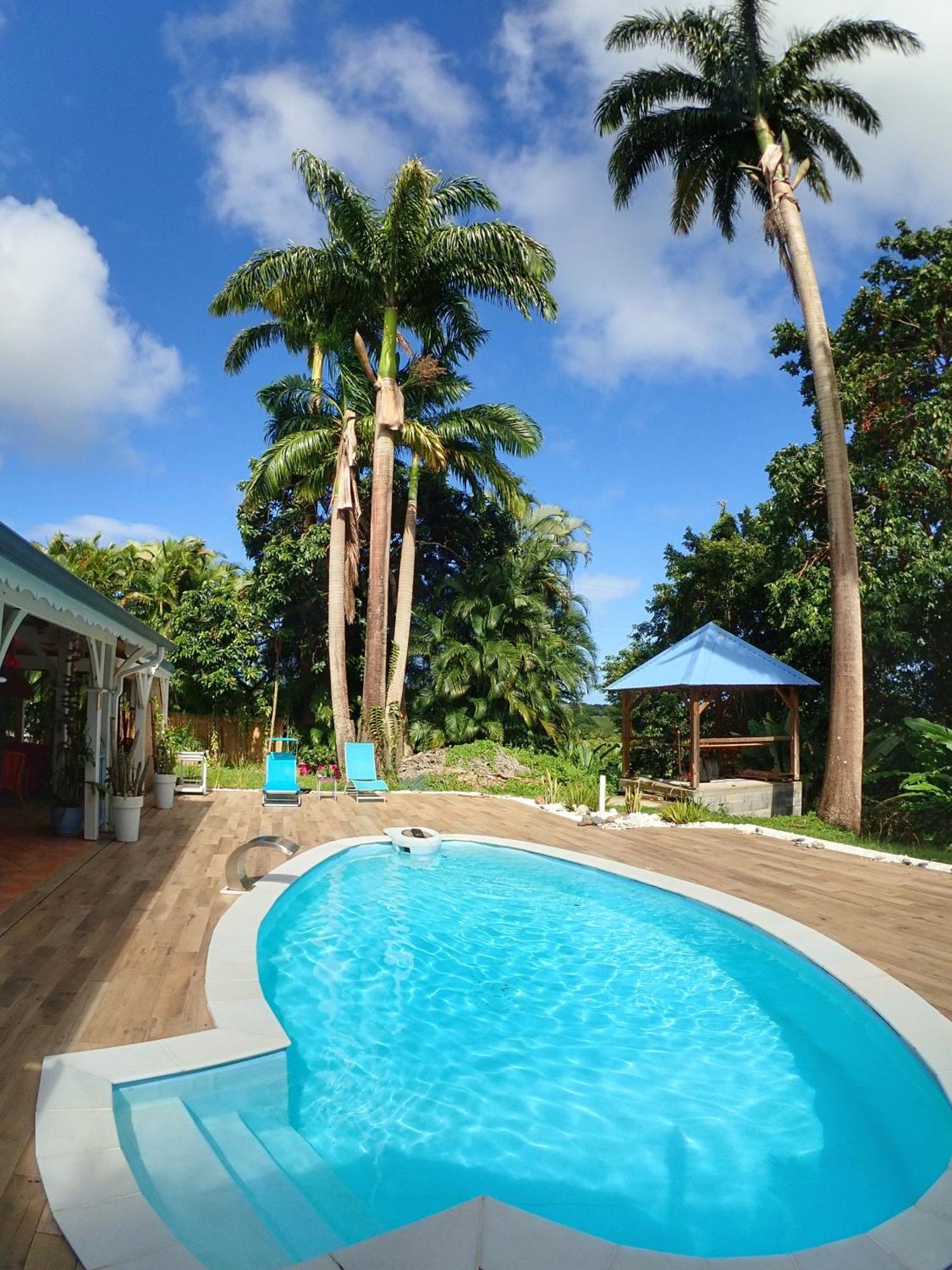 Gite Kaz A Topaze, Piscine, Jardin Tropical Sainte-Rose Exterior foto